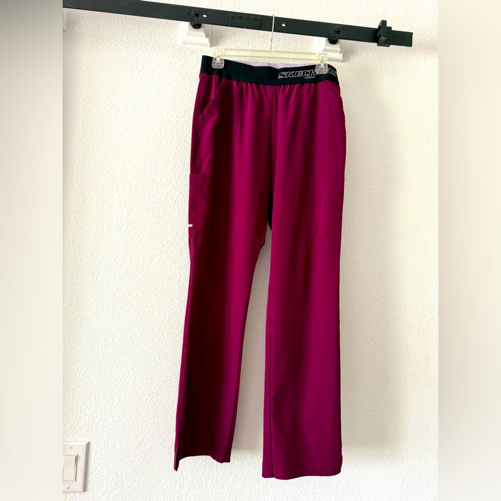 Skechers Women's Straight Leg Pants - Burgundy